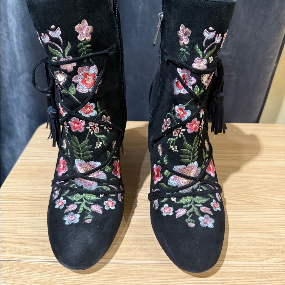 Sam Edelman Black and Pink Heeled Boots with Floral Embroidery